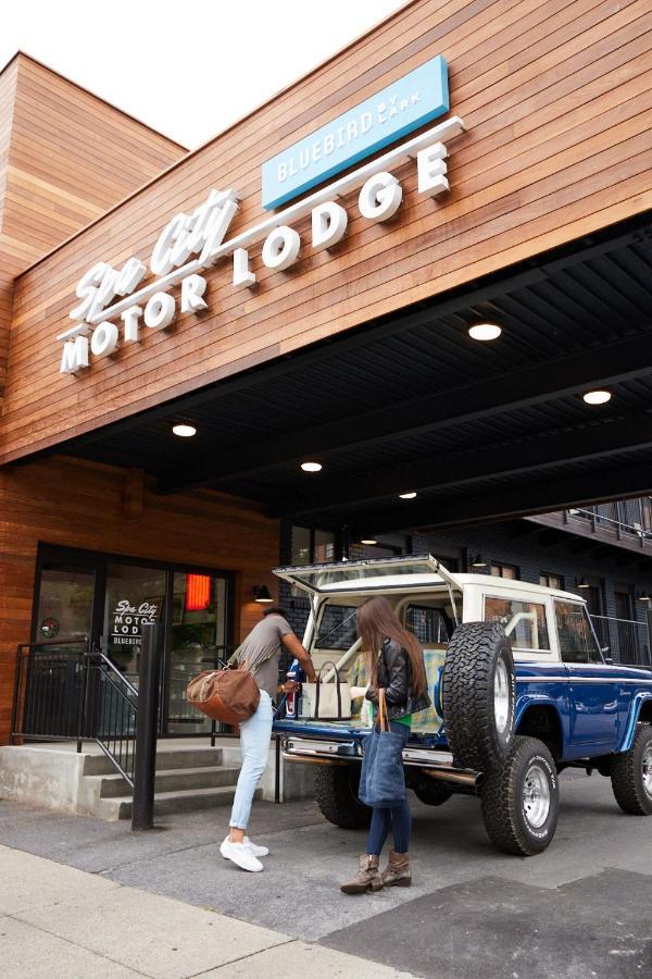 Bluebird Spa City Motor Lodge Saratoga Springs Dış mekan fotoğraf