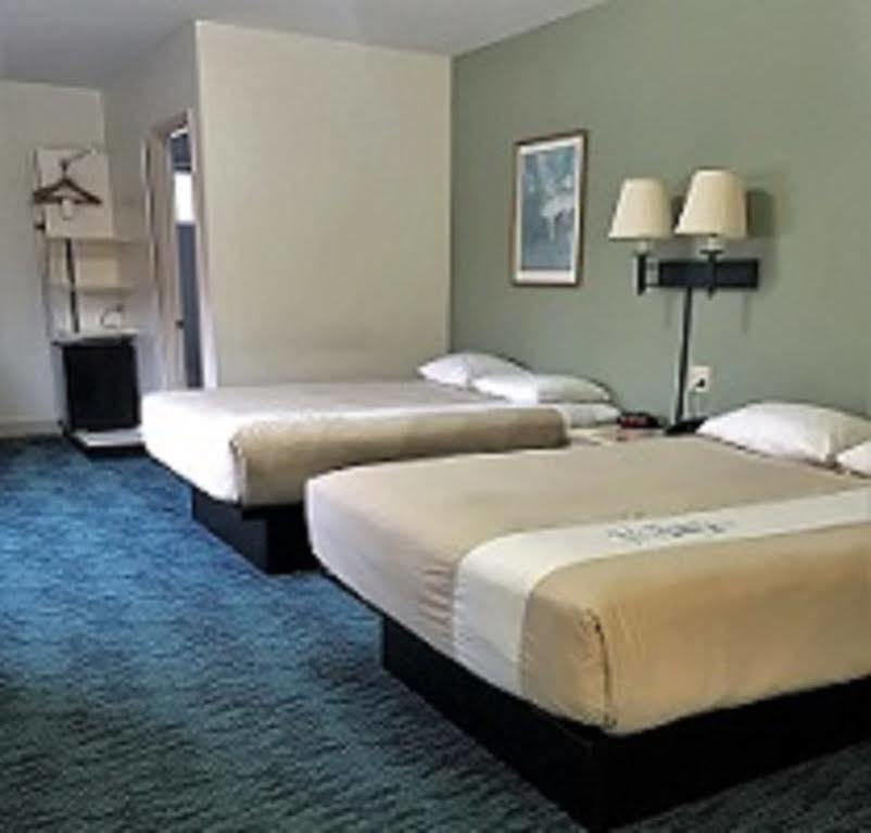 Bluebird Spa City Motor Lodge Saratoga Springs Dış mekan fotoğraf